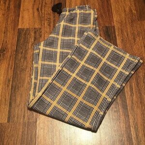 Girl’s 1st Kiss plaid wide leg pant!